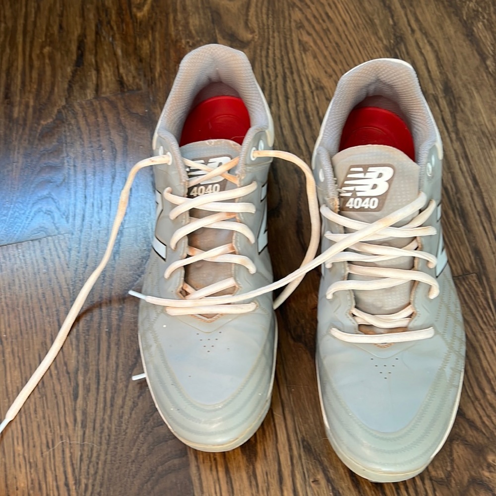 New Balance Baseball cleats